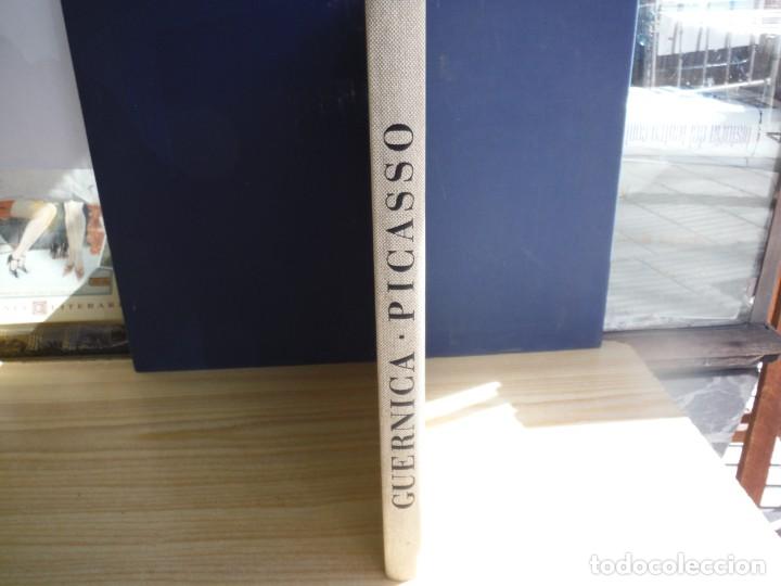Libros de segunda mano: LARREA, Juan. - PABLO PICASSO. GUERNICA - Foto 3