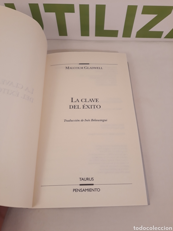 Libros de segunda mano: La clave del exito.Malcolm Gladwell.Taurus. - Foto 3