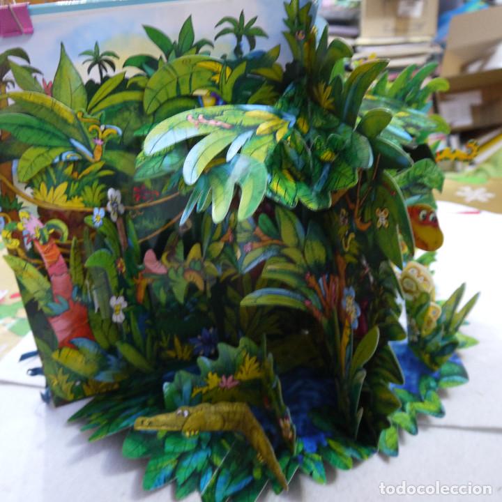 Libros de segunda mano: VIVE UNA AVENTURA. LA SELVA TROPICAL. LIBRO EN 3D - Foto 3