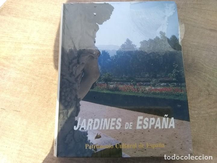 Libros de segunda mano: Jardines de Espa&ntilde;a. Precintado - Foto 1