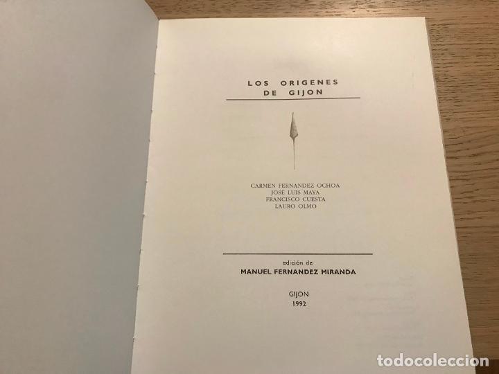 Libros de segunda mano: Los or&iacute;genes de Gij&oacute;n - VVAA - Foto 2