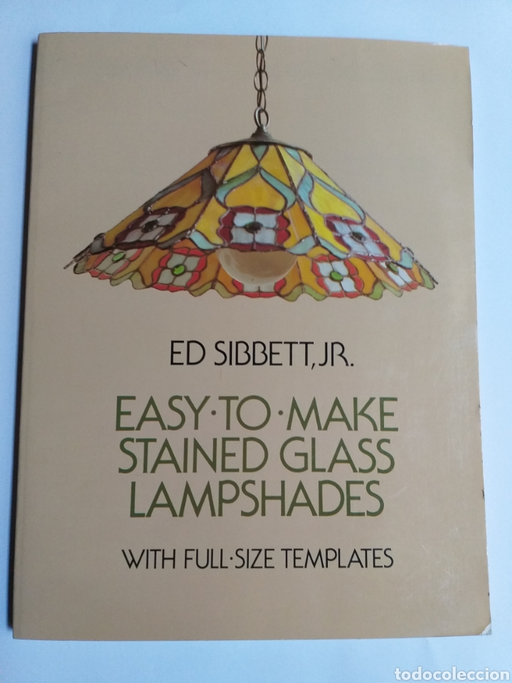 Libros de segunda mano: East to Make stained glass lampshades . . . Artesan&iacute;a manualidades