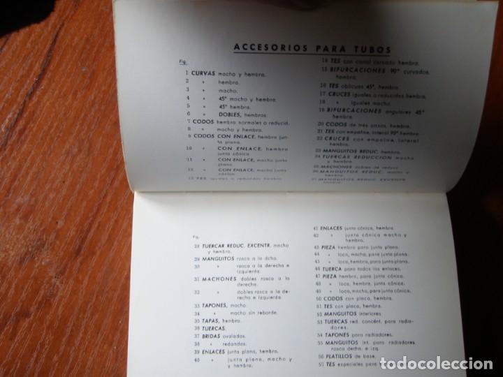 Libros de segunda mano: LIBRO COLECCI&Oacute;N PEQUE&Ntilde;AS INDUSTRIAS EL FONTANERO - Foto 4