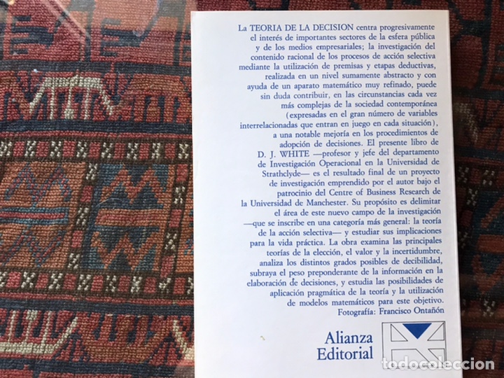 Libros de segunda mano: Teor&iacute;a de la decisi&oacute;n. D. J. White. Alianza universidad - Foto 2