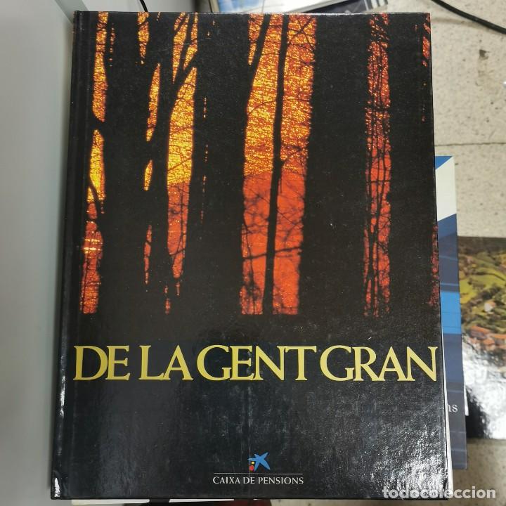 Libros de segunda mano: LLIBRE - DE LA GENT GRAN - CAIXA DE PENSIONS / N-10.896 - Foto 1