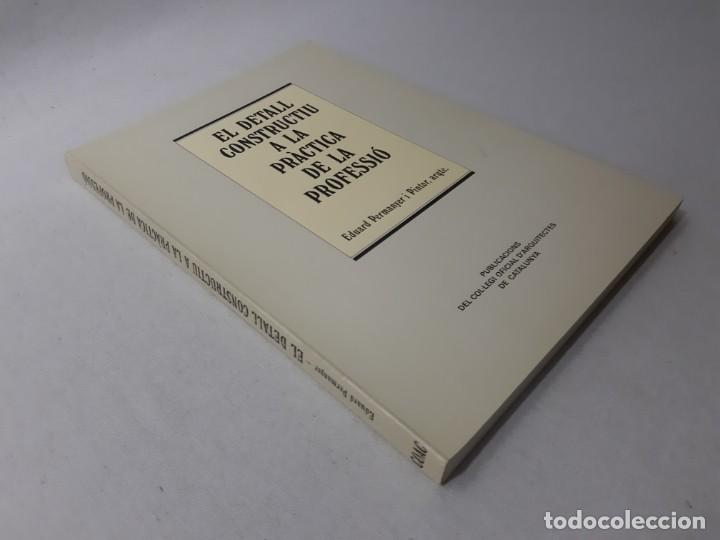 Libros de segunda mano: El detall constructiu a la practica de la professio (Catalan Edition) by Eduard Permanyer i Pintor ( - Foto 2