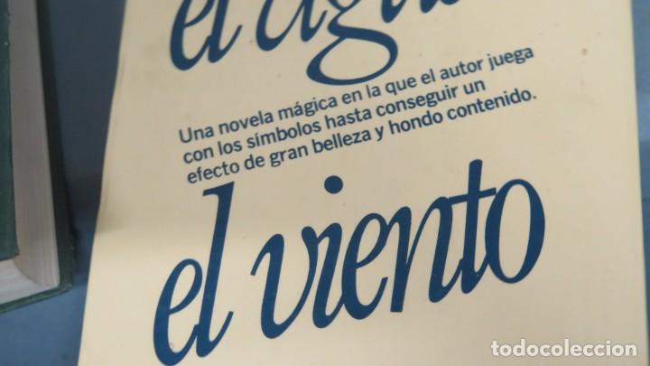 Libros de segunda mano: TOCAR EL AGUA TOCAR EL VIENTO. AMOS OZ - Foto 3
