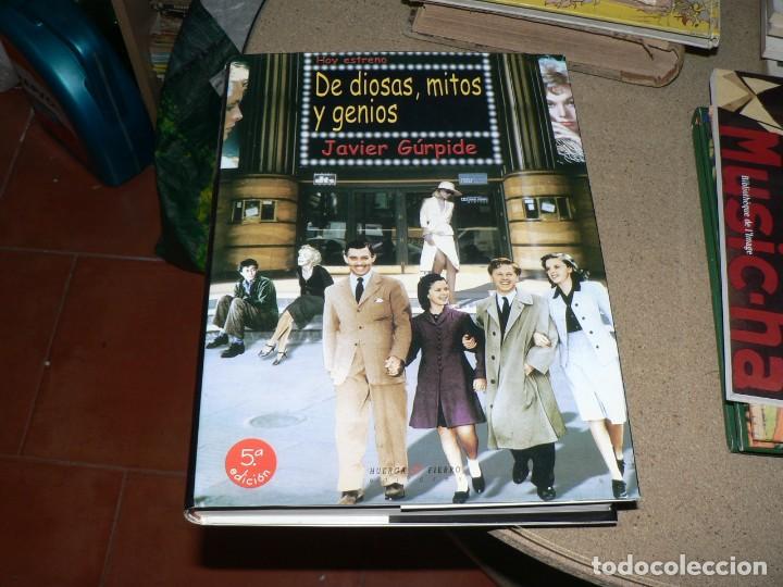Libros de segunda mano: DE DIOSAS, MITOS Y GENIOS - Foto 1