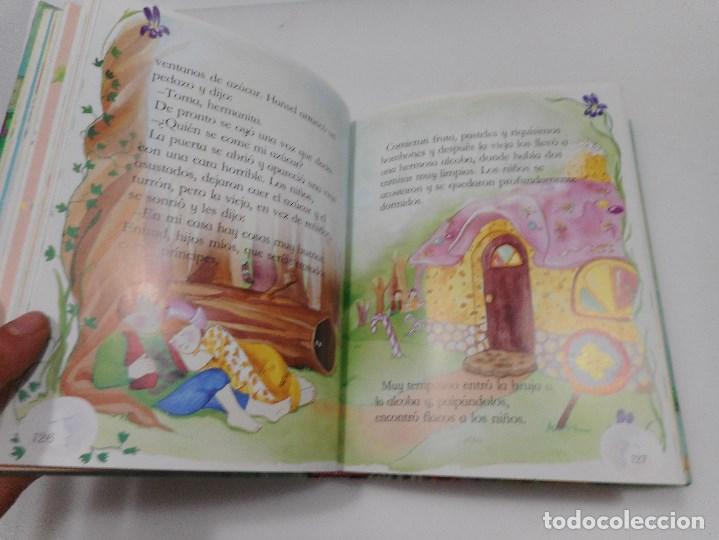 Libros de segunda mano: Mis cuentos preferidos deAndersen, Grimm y Perrault   Q89W - Foto 2