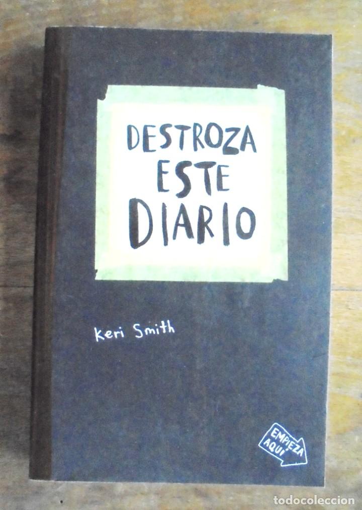 Libros de segunda mano: Destroza este diario Keri Smith 2013 impecable Paid&oacute;s - Foto 1