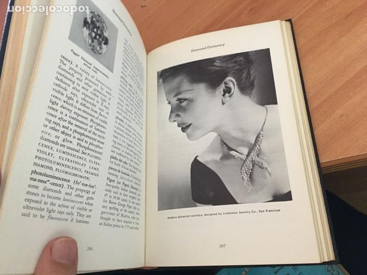 Libros de segunda mano: THE DIAMOND DICTIONARY GIA. FIST EDITION (LBB7) - Foto 3