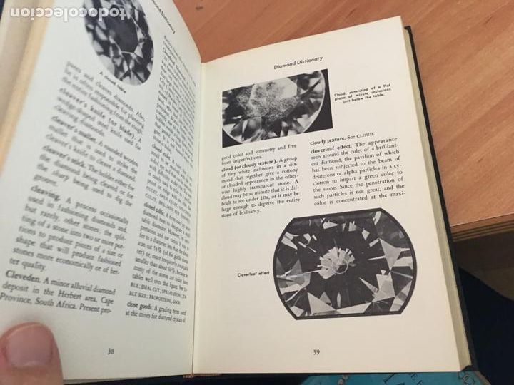 Libros de segunda mano: THE DIAMOND DICTIONARY GIA. FIST EDITION (LBB7) - Foto 6
