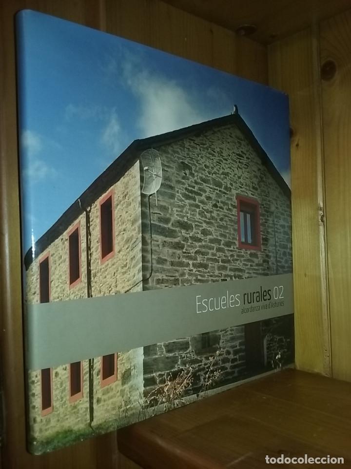 Libri di seconda mano: ESCUELES RURALES 02 ALCORDANZA VIVA D'ASTURIES, EDICIONES TRABE, 2001, ESCUELAS ASTURIAS ASTURIES