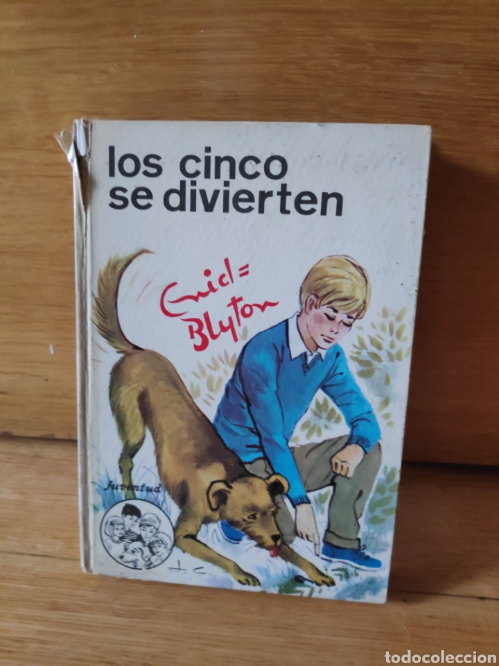Libros de segunda mano: Los cinco se divierten enid blyton - Foto 1