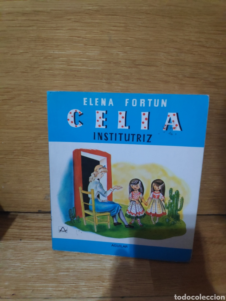 Libros de segunda mano: Elena fort&uacute;n Celia institutriz - Foto 1