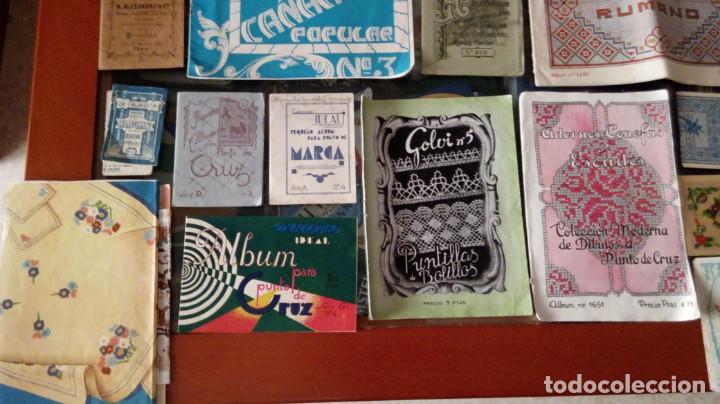 Libros de segunda mano: Punto de Cruz - Lote Libritos antiguos - Foto 4