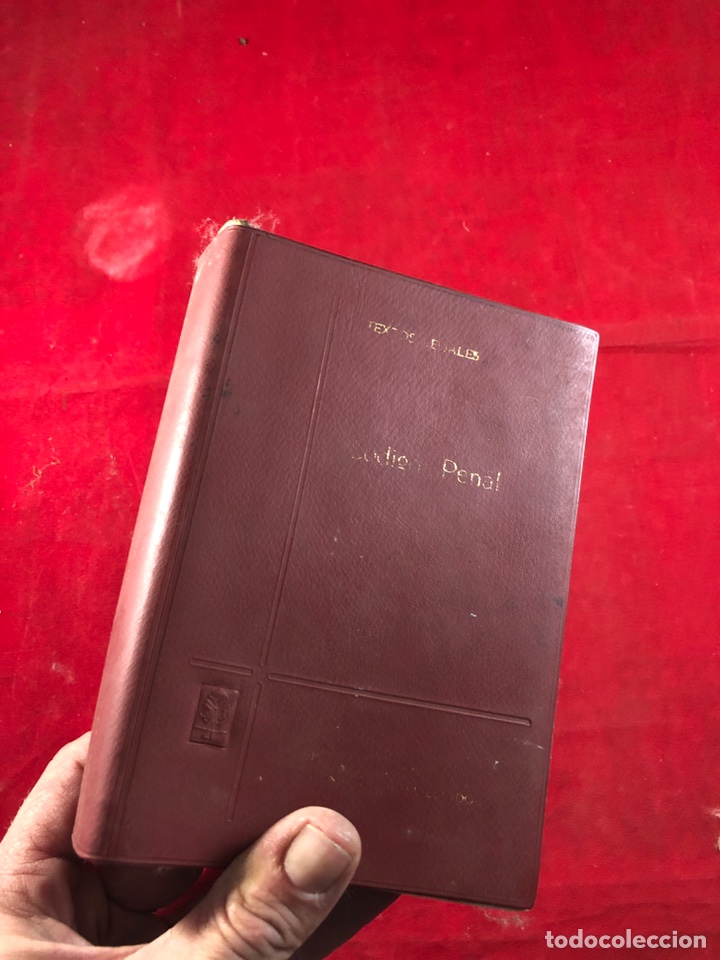 Libros de segunda mano: C&oacute;digo penal 1967 - Foto 1