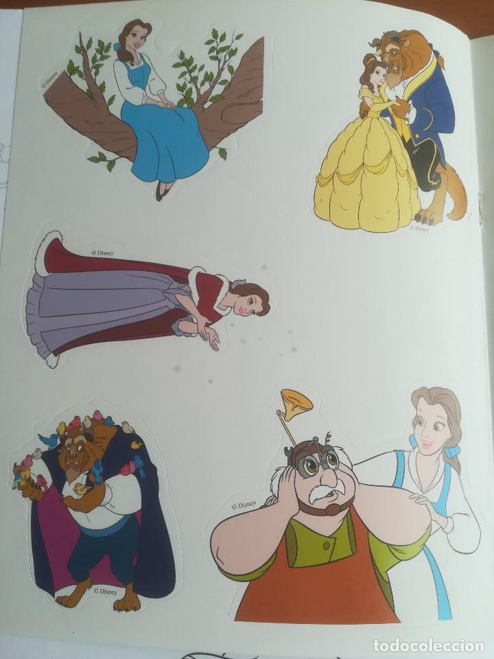 Libros de segunda mano: CUADERNILLO PARA COLOREAR CON PEGATINAS LA BELLA Y LA BESTIA DISNEY PRINCESAS - Foto 2