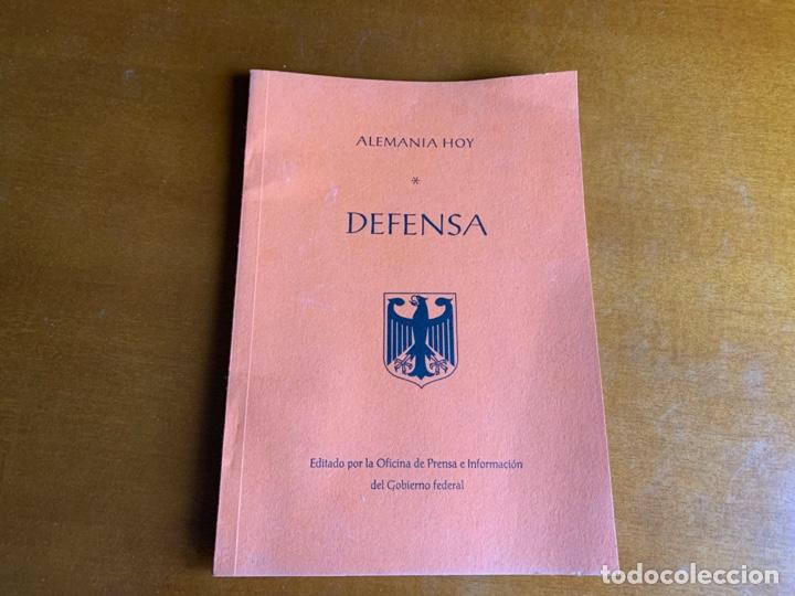 Libros de segunda mano: ALEMANIA HOY - DEFENSA - 1961 - Foto 1