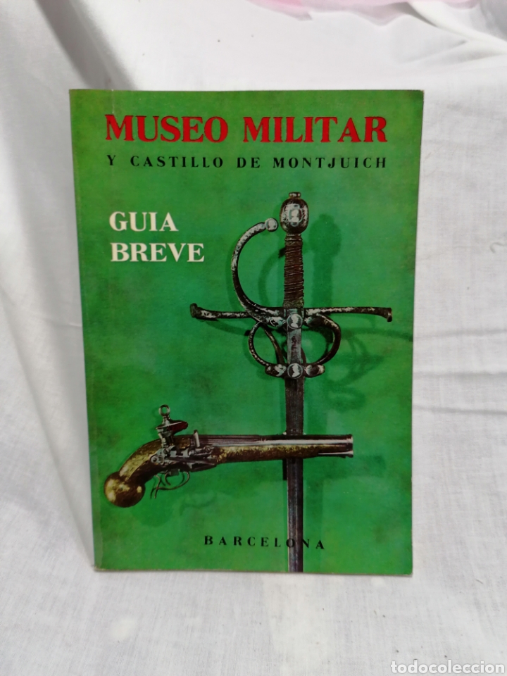 Libros de segunda mano: Libro Museo Militar Montjuïc Barcelona - Foto 1 - 209170070