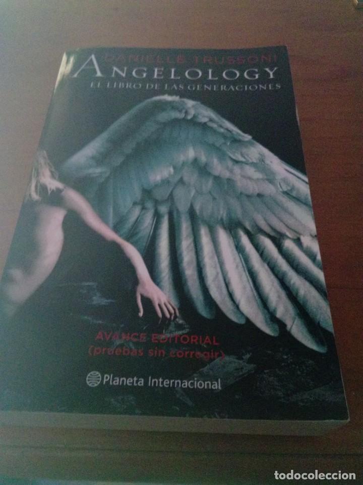 Libros de segunda mano: ANGELOLOGY. DANIELLE TRUSSONI. EST2B4 - Foto 1