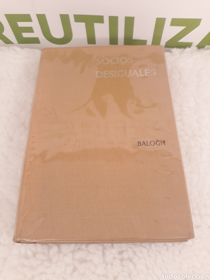 Libros de segunda mano: Socios Desiguales. Balogh. editorial gredos. - Foto 1