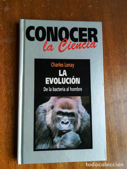 Libros de segunda mano: Libro La Evoluci&oacute;n - De la bacteria al hombre - Charles Lenay 1994 - Foto 1