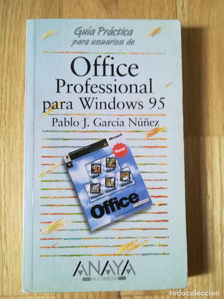 Libros de segunda mano: Libro Office Profesional Windows 95 - Anaya - Foto 1