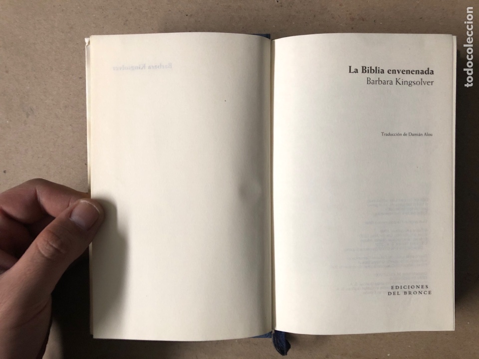 Libros de segunda mano: LA BIBLIA ENVENENADA. BARBARA KINGSOLVER. EDICIONES DEL BRONCE 2001. BOOKET. - Foto 2