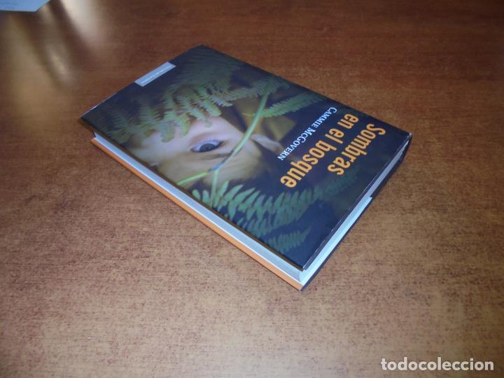 Libros de segunda mano: SOMBRAS EN EL BOSQUE (CAMMIE MCGOVERN) - Foto 3