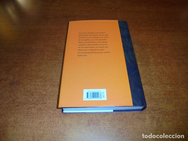 Libros de segunda mano: SOMBRAS EN EL BOSQUE (CAMMIE MCGOVERN) - Foto 6