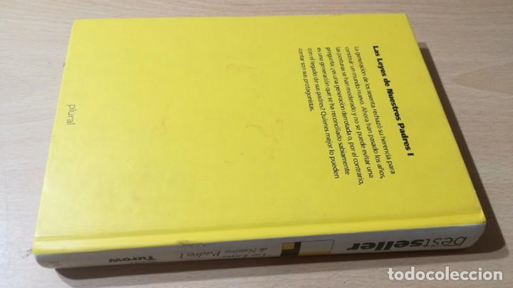 Libros de segunda mano: LAS LEYES DE NUESTROS PADRES I - SCOTT TUROW - PLURAL / W303 - Foto 2
