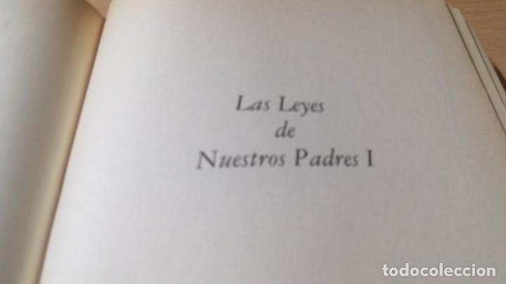 Libros de segunda mano: LAS LEYES DE NUESTROS PADRES I - SCOTT TUROW - PLURAL / W303 - Foto 5