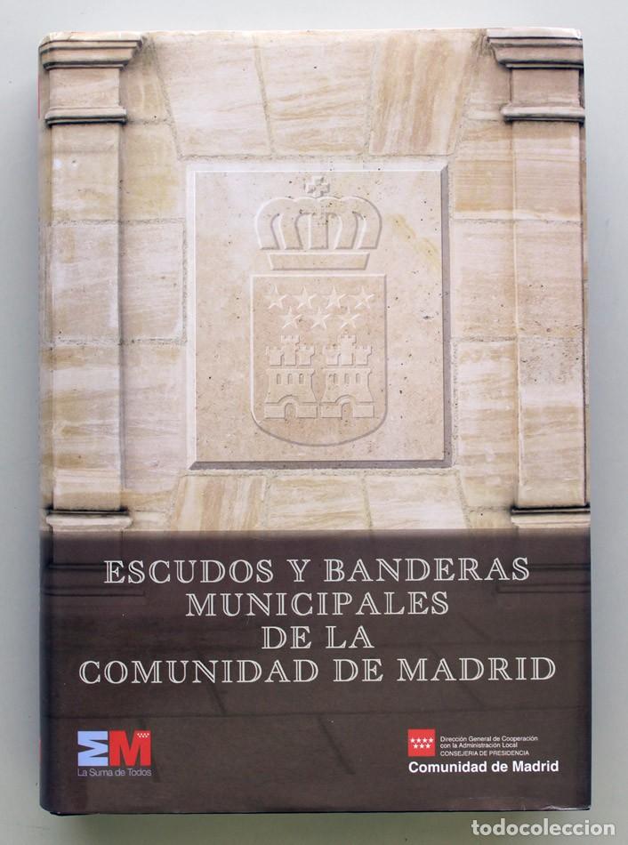 Libros de segunda mano: Escudos y banderas municipales de la Comunidad de Madrid.