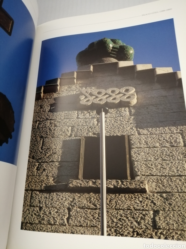 Libros de segunda mano: Gaudi. Espacios Sagrados - Foto 5