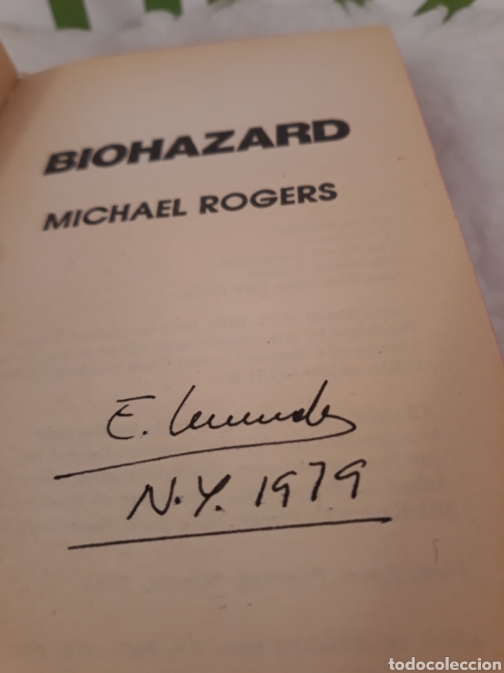 Libros de segunda mano: Biohazard.Michael Rogers. - Foto 2