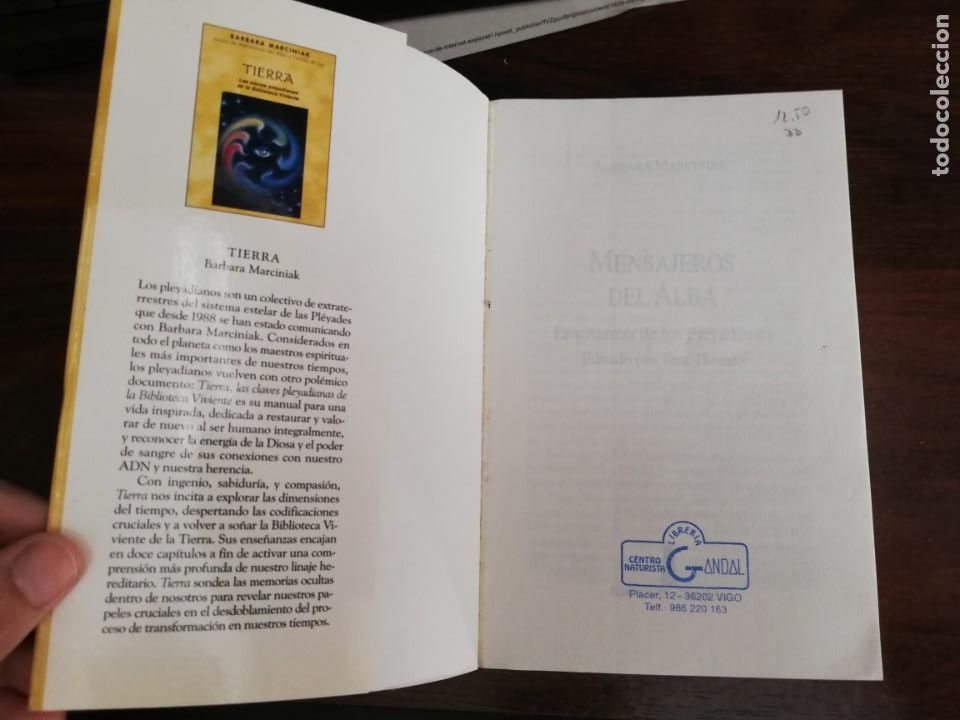 Libros de segunda mano: MENSAJEROS DEL ALBA. - B&Aacute;RBARA MARCINIAK - Foto 2