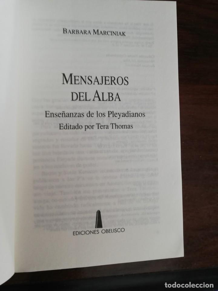 Libros de segunda mano: MENSAJEROS DEL ALBA. - B&Aacute;RBARA MARCINIAK - Foto 3
