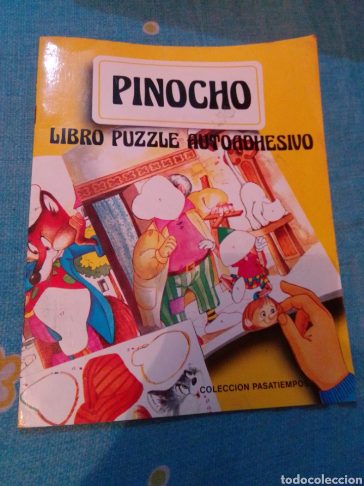 Libro puzzle autoadhesivo Pinocho pegatinas pegadas