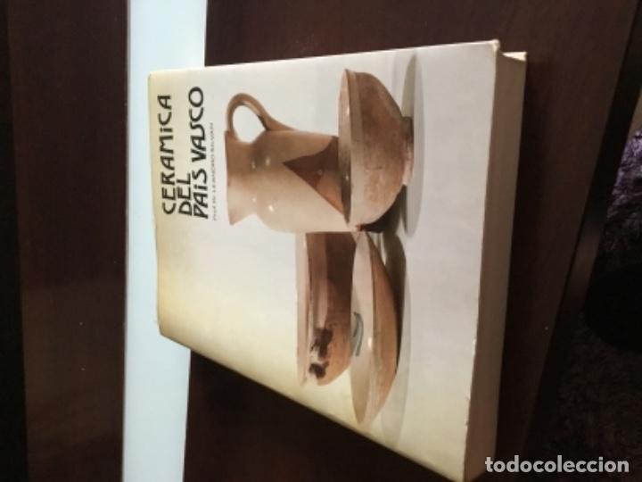 Libros de segunda mano: Cer&aacute;mica del Pa&iacute;s Vasco libro antiguo - Foto 1