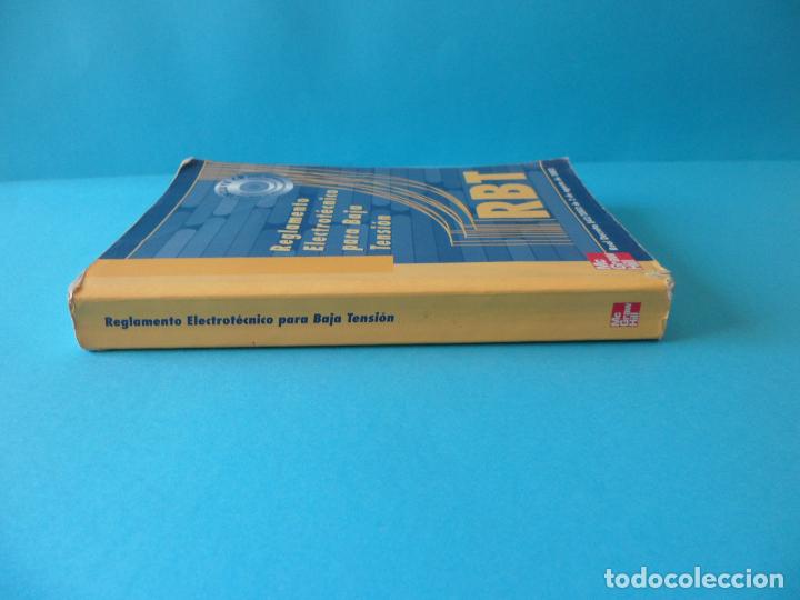 Libros de segunda mano: Reglamento Electrot&eacute;cnico para Baja Tensi&oacute;n - RBT 2006 - Foto 2