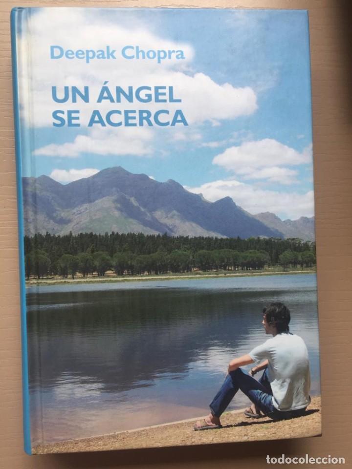 Libros de segunda mano: Un &aacute;ngel se acerca - Deepak Chopra - Foto 1