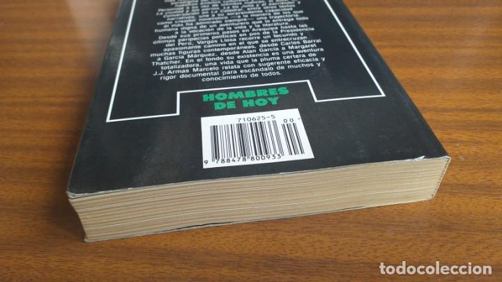Libros de segunda mano: Vargas Llosa &bull; El vicio de escribir --- J. J. Armas Marcelo / Dedicatoria - Foto 7