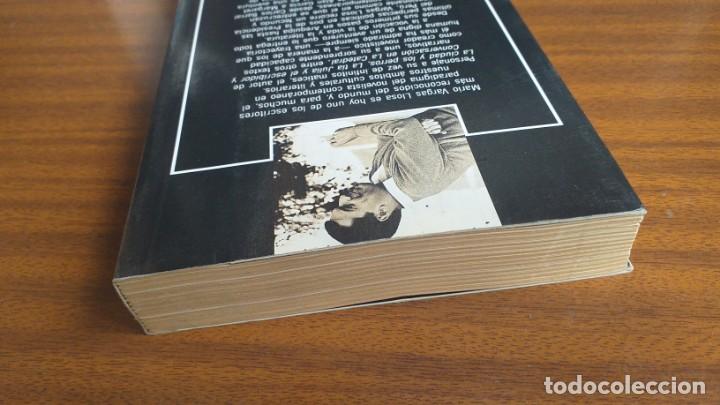 Libros de segunda mano: Vargas Llosa &bull; El vicio de escribir --- J. J. Armas Marcelo / Dedicatoria - Foto 8