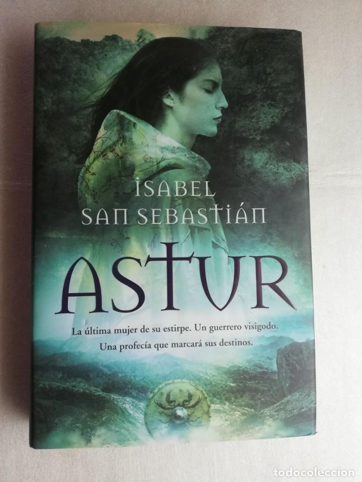 Libros de segunda mano: ASTUR - ISABEL SAN SEBASTIAN - Foto 1