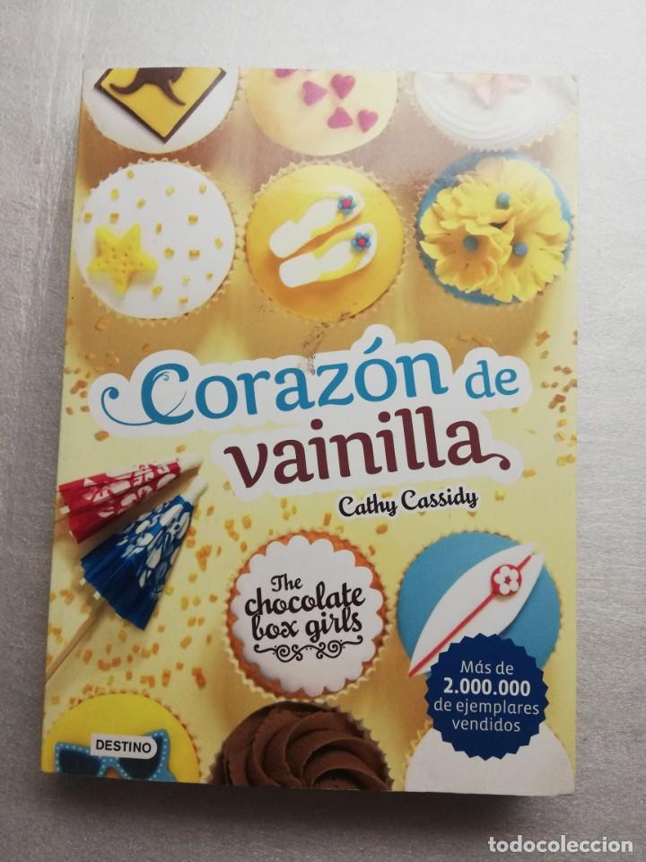 Libros de segunda mano: CORAZ&Oacute;N DE VAINILLA - CATHY CASSIDY/ED. DESTINO - Foto 1