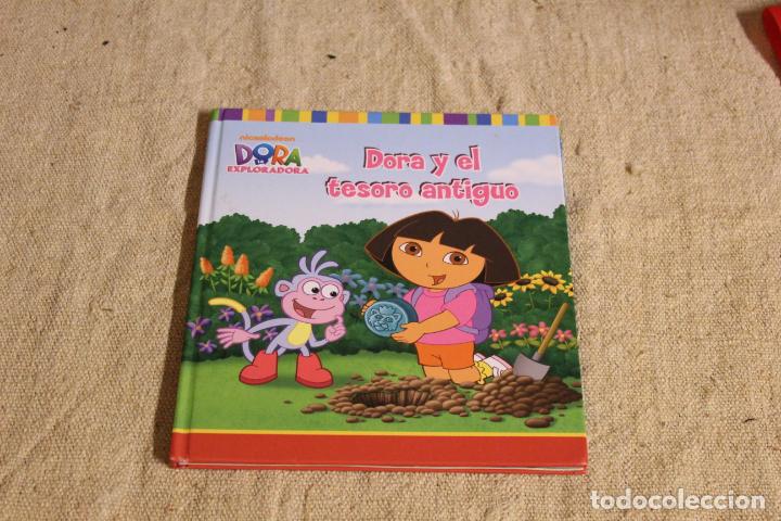 Libros de segunda mano: DORA Y EL TESORO ANTIGUO - Foto 1