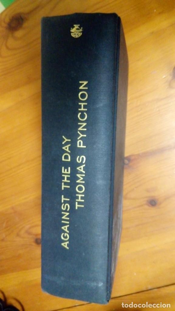 Libros de segunda mano: Against The Day. Thomas Pynchon. Edit.: Jonathan Cape. - Foto 1
