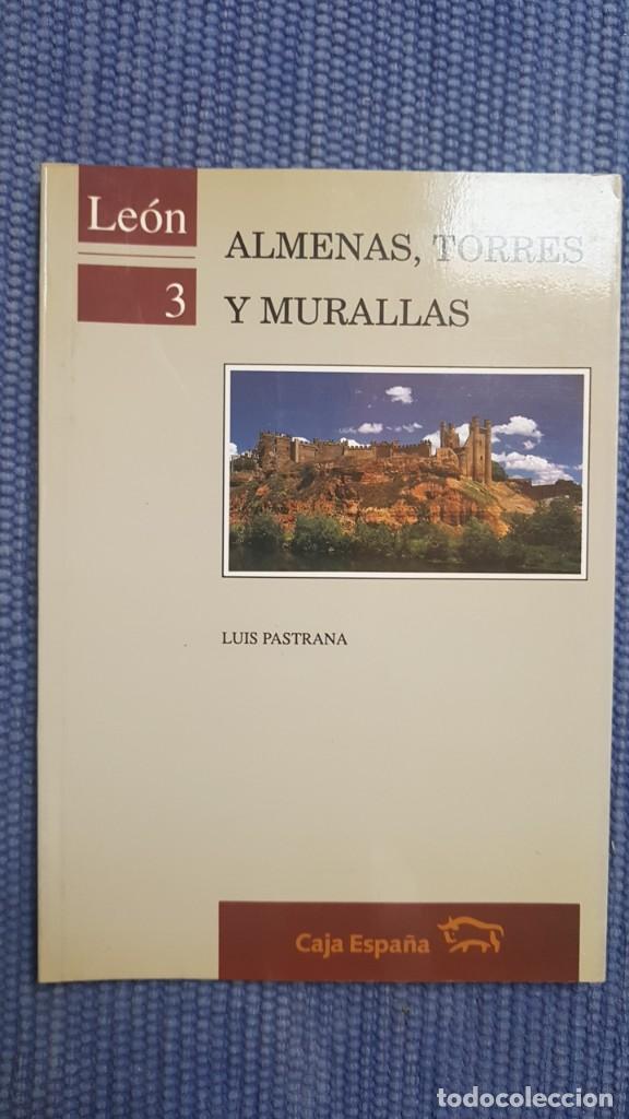 Libros de segunda mano: Almenas, torres y murallas de Le&oacute;n - Foto 1