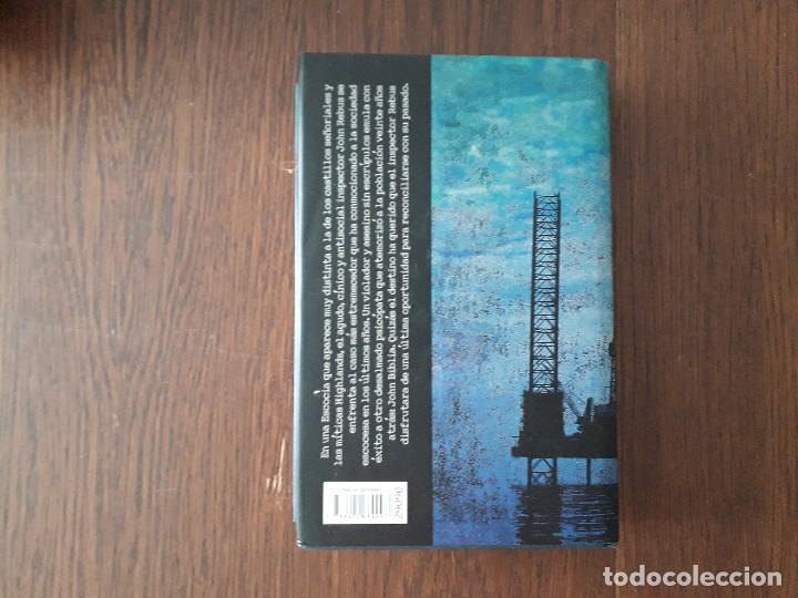 Libros de segunda mano: libro usado, Black & blue, Ian Rankin. c&iacute;rculo de lectores. - Foto 2